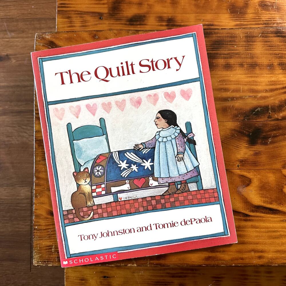 Vintage 1990 The Quilt Story Paperback Book